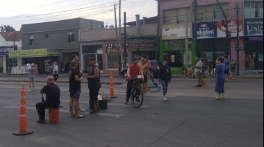 Siguen las protestas de vecinos por los cortes de luz