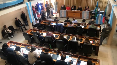 Las exposición de Ameri no convenció a la oposición y deberá volver al Concejo