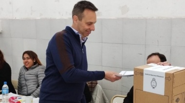 Viñuales anunció que votará a Javier Milei
