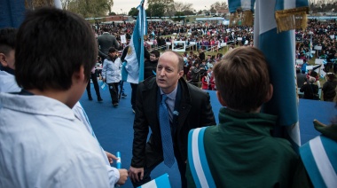 Cientos de alumnos de cuarto grado prometieron lealtad a la Bandera