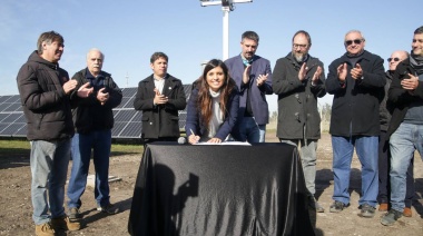 Kicillof y Vilar firmaron convenios marco con ocho municipios