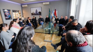 Funcionarios de Lomas recibieron a docentes y estudiantes del Instituto 103