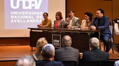 Calzoni expuso la preocupación de las Universidades Nacionales: "Romper es muy fácil y esto pasa en la educación"