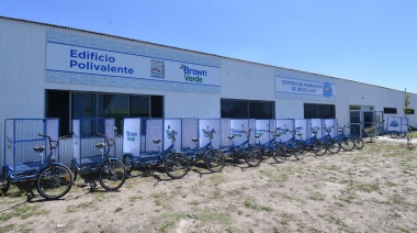 Donde había un basural, presentaron bicicarros y el centro de formación de reciclado