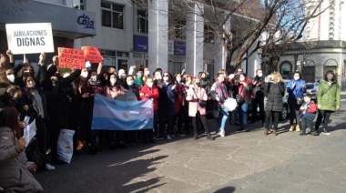 Odontólogos jubilados denuncian que proscribieron su lista para las elecciones