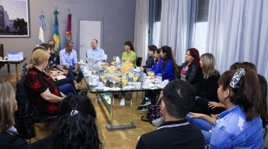 Insaurralde encabezó un encuentro con mujeres deportistas de Lomas de Zamora