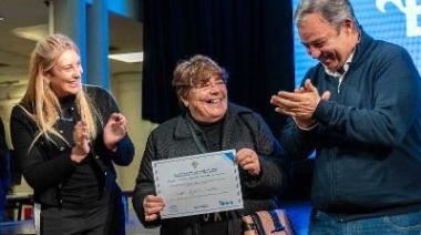 Reconocimiento a promotores de actividad física para adultos mayores