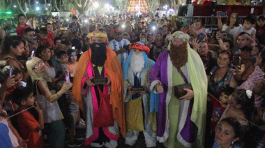 Caravana de los Reyes Magos por Monte Grande