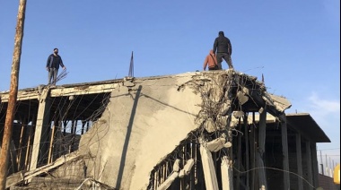 Operativo de Gendarmería: detenidos y casas demolidas durante un desalojo en Ingeniero Budge