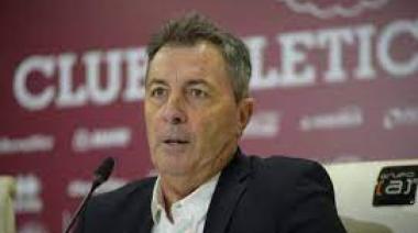 Frank Kudelka: “Confiamos en el plantel que tenemos”