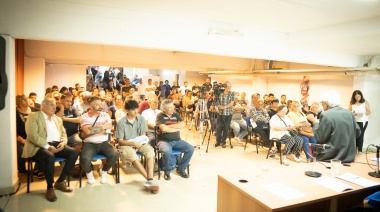 Ledesma brindó la primera clase del Instituto de Formación Política