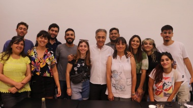 “Hay una decadencia nacional y el único que tiene otra agenda es el Frente de Izquierda”