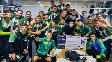 Banfield se lo dio vuelta a Unión y clasificó a los octavos de final