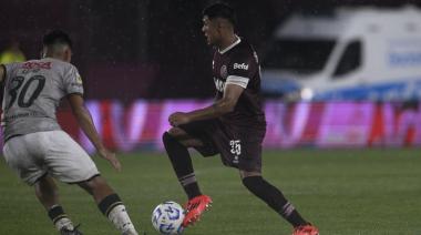 Lanús no pudo con Defensa y dejó pasar una chance para acercarse a la Copa Sudamericana
