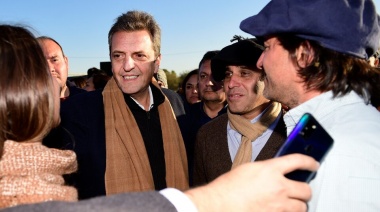 Massa saca a la economía de la campaña ante el alerta de los alcaldes