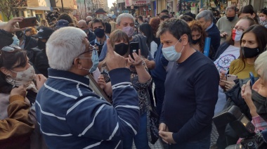 Manes insistió con el debate interno para que “la gente" no elija entre "votar aparatos políticos y marketing”