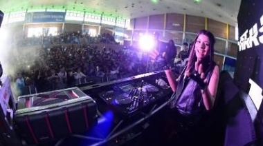 Más de tres mil vecinos despidieron las “Vacaciones con Flow”