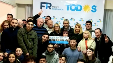 Ferraresi se reunió con el massismo local para delinear estrategias de campaña