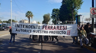 Corte de calle y protesta en la Municipalidad contra la expropiación de terrenos en Sarandí