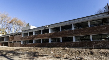 Cascallares destacó el avance de la construcción del primer edificio de aulas de la UNAB
