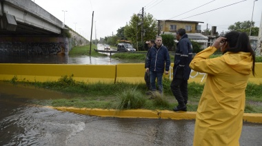 Gray recorrió márgenes del arroyo Ortega para monitorear el nivel del agua