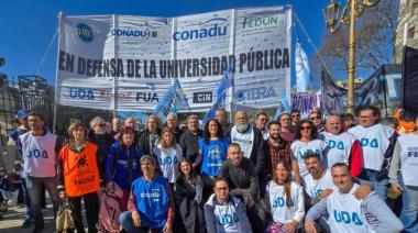 Marcha al Congreso en defensa de las universidades y la salud pública