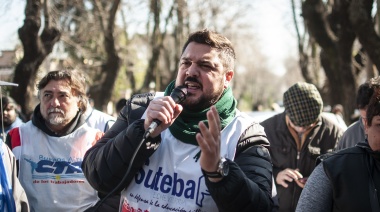 "Tenemos dos muertes evitables, compañeras que estaban reclamando por algo justo, como el pago en tiempo y forma de los salarios"