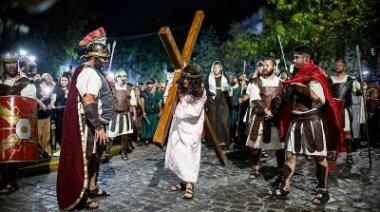Viernes Santo: Vía crucis en los barrios y localidades del municipio
