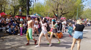 Una nueva Semana de la Juventud pasó por Turdera e inauguró la estación más colorida del año con un mensaje a los jóvenes