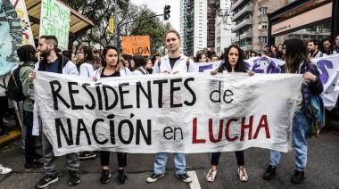 Residentes y médicos sostienen el plan de lucha nacional
