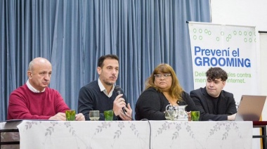 Julián Álvarez participó del Encuentro Distrital sobre Grooming junto a Russo