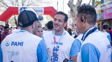 Julián Álvarez participó de la Maratón Saludable del Hospital Narciso López