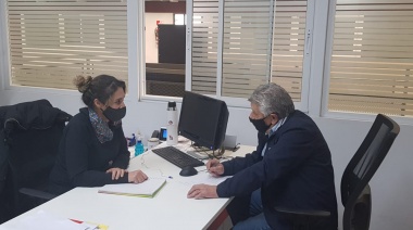 Montero se mostró con funcionarios de Grindetti