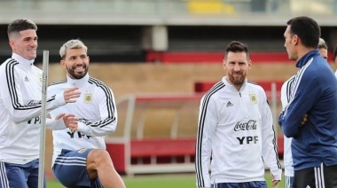 Argentina enfrenta a Brasil con la vuelta de Messi