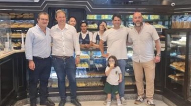 Cascallares visitó un comercio que reabrió en Adrogué y fortalece la producción local