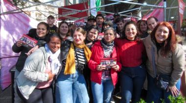 En busca de “un voto de confianza”, el FIT-U recorrió Adrogué