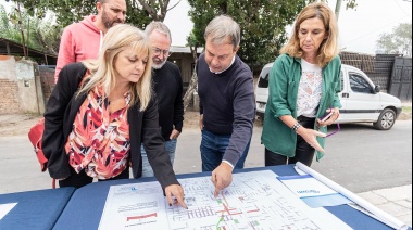 Cascallares y Sabbatella recorrieron las obras de urbanización en el camino de sirga en el arroyo del Rey