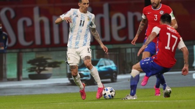 Argentina igualó ante Chile y no pudo subirse a la cima