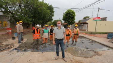 Gray supervisó obras de bacheo en Monte Grande Y Guillón