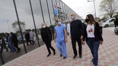 Gollan visitó el Hospital Odontológico y el Oftalmológico