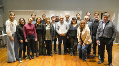 Fragmentados y sin conducción: cómo la UCR bonaerense la mira desde afuera