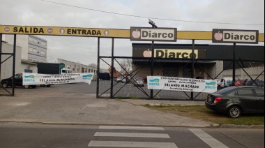 Continúa la guerra entre el gobierno de Julián Álvarez y las cadenas de supermercados por las tasas municipales