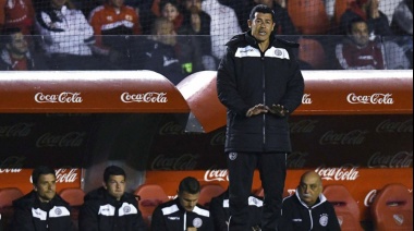 Lanús despidió a Jorge Almirón tras la eliminación en la Sudamericana