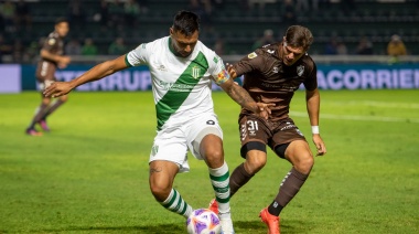 Banfield detuvo su marcha triunfal ante Platense