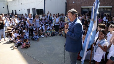 Cascallares inauguró el ciclo lectivo en escuelas del distrito
