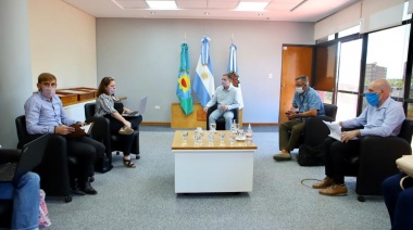 Gray se reunió con autoridades educativas de la provincia