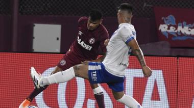 Lanús no se pudo imponer ante un endeble Vélez y empató en La Fortaleza