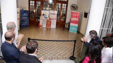 Insaurralde, Kicillof y Máximo Kirchner asistieron a la primera aplicación de la vacuna en un geriátrico en el país