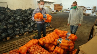 Fernando Gray recorrió el depósito alimentario de Monte Grande
