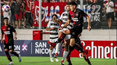 Claypole hizo historia en la Copa Argentina y eliminó a Newells